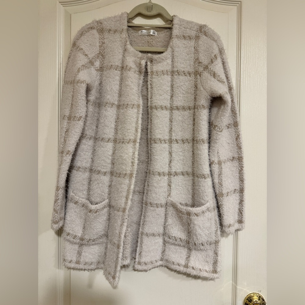 89th & Madison beige and cream plaid open front coat/cardigan​​​​​